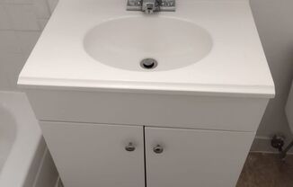 1 bed, 1 bath, $1,700, Unit 68th St 1-A