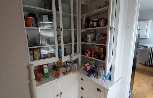 2828 2830 N MARYLAND AVE