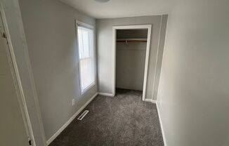 2 beds, 1 bath, $1,095