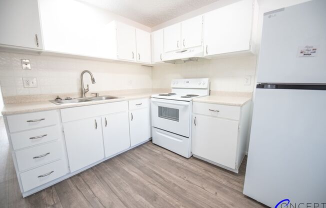 2 beds, 1 bath, 935 sqft, $1,299, Unit 06