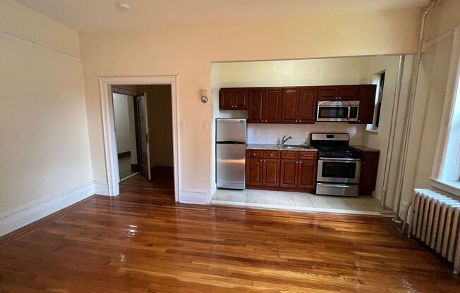 Studio, 1 bath, $1,750, Unit A14