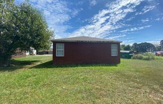 3 beds, 2 baths, $1,450