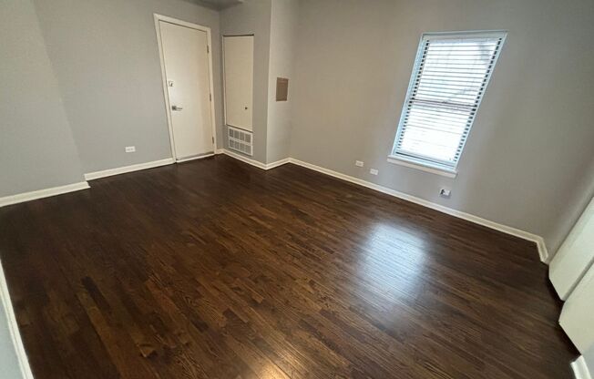 1 bed, 1 bath, 604 sqft, $2,595, Unit 839-3B