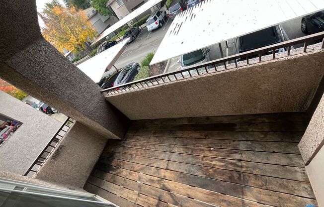 2 beds, 1 bath, 848 sqft, $1,900, Unit 2102