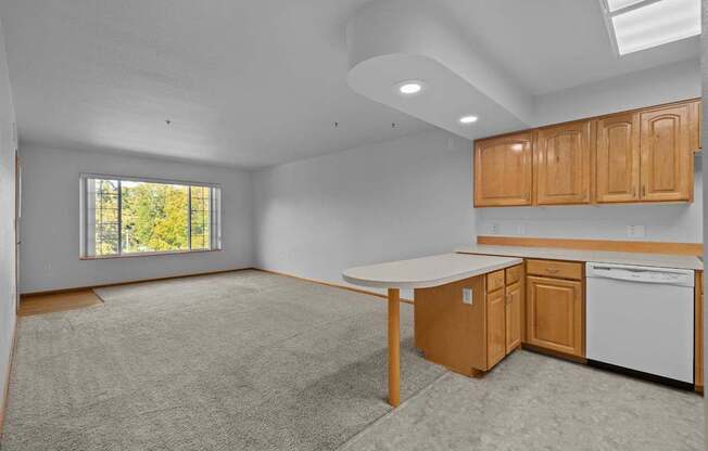 Sycamore Apartments in Walla Walla, Washington Kitchen and Living Room