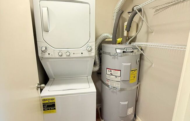 1 bed, 1 bath, 624 sqft, $1,825, Unit 305