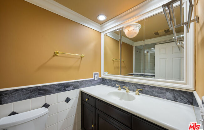 2 beds, 4.5 baths, 2,130 sqft, $8,500, Unit 1209