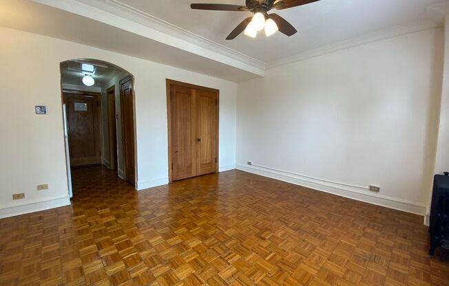 Studio, 1 bath, 375 sqft, $1,375, Unit 273-0807