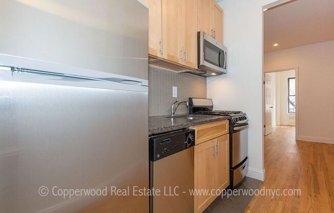 172 East 82nd St
