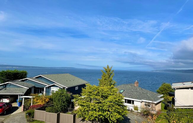Exquisite 5-Bedroom, 3-Bath View Home in North Beach