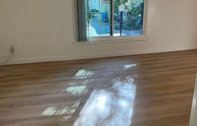 1 bed, 1 bath, 600 sqft, $1,395