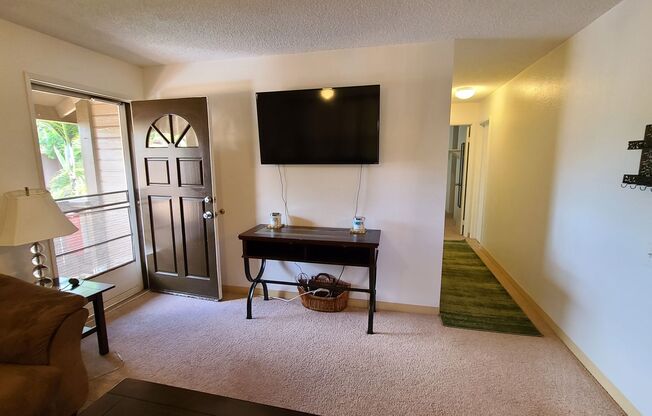 Fully Furnished 2bdrm 1.5bath unit for $2,000/month