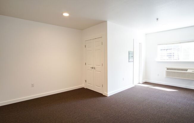 Minimalist NE Studio w A/C Ready Now!