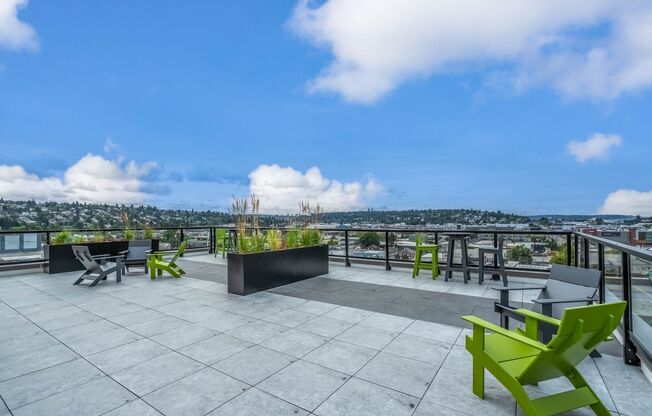 Studio, 1 bath, 261 sqft, $1,395, Unit 406