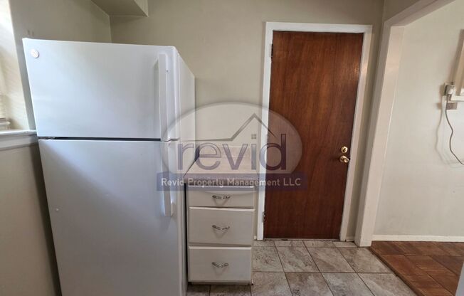 2 beds, 1 bath, $750, Unit 1280 #11