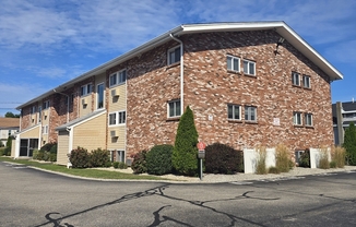 720 MAIN ST