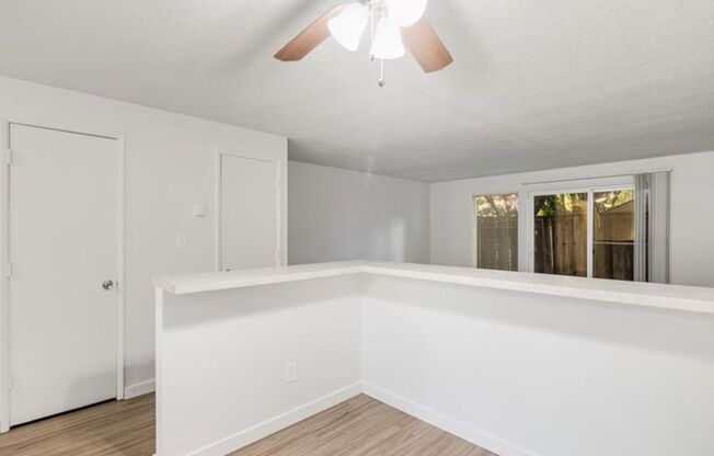 2 beds, 1.5 baths, 1,100 sqft, $1,850, Unit 15