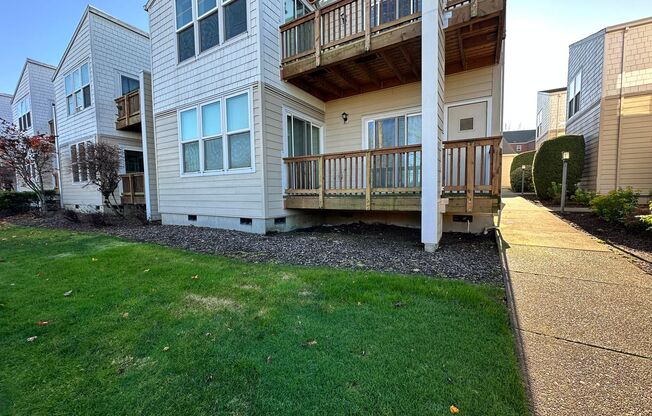 2 beds, 2 baths, $1,895, Unit # 4A