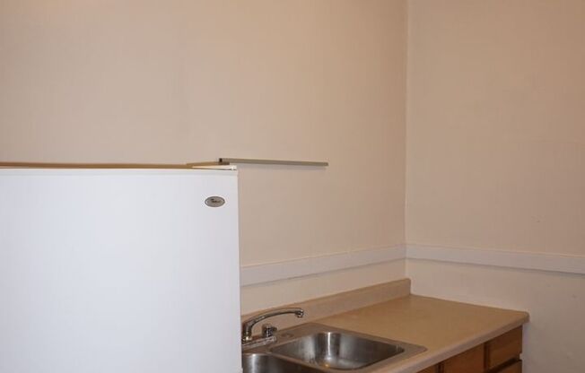 1 bed, 1 bath, 620 sqft, $950, Unit 202