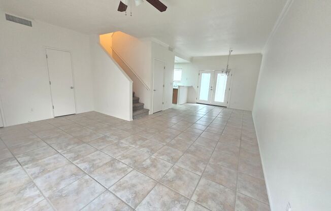 3 Bedroom 2.5 Bathroom Sonoma Village Townhouse