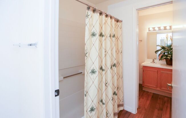 2 beds, 1.5 baths, 760 sqft, $1,144, Unit 3-357