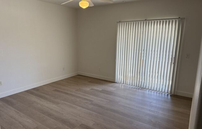 2 beds, 2 baths, $1,450, Unit # 2612