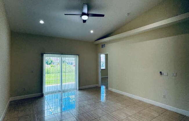 2435 VERNON AVE S