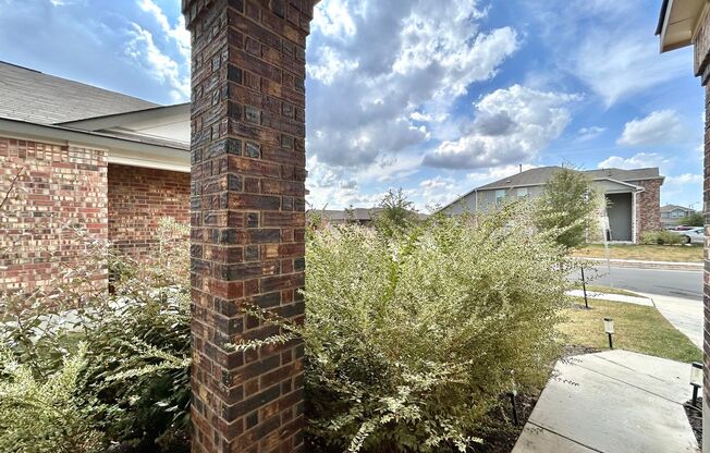 3 BR / 2 BA Home for Rent in Hutto