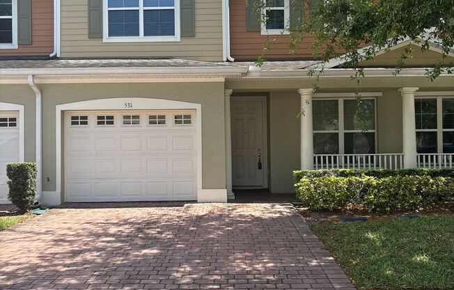 Beautiful 2-Story Townhome in Battaglia Subdivision, St. Cloud, FL