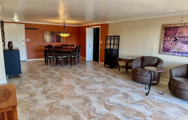 3 beds, 2 baths, 1,644 sqft, $4,600, Unit 711