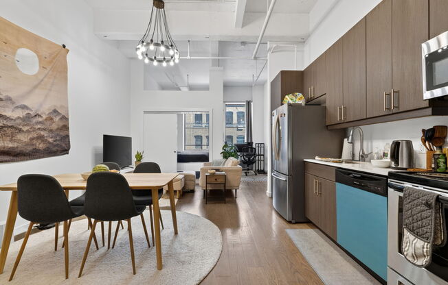 1 bed, 2 baths, $5,500, Unit 3A
