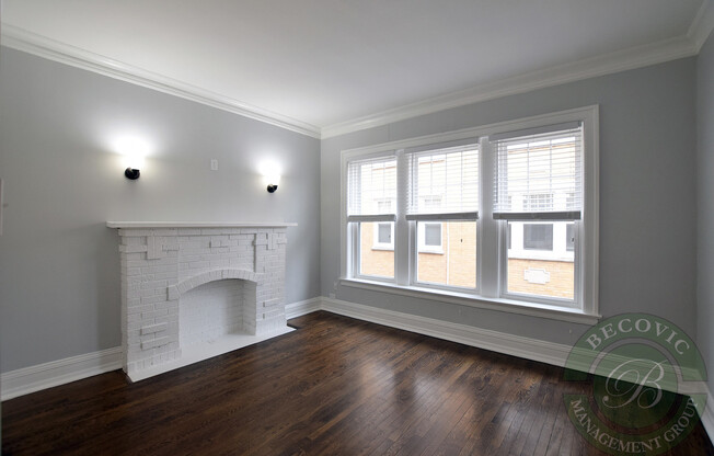 6100 6118 N WINTHROP AVE