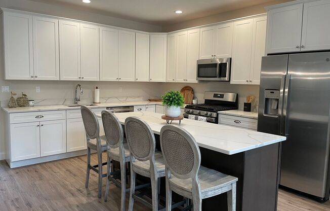 2 beds, 2.5 baths, 1,500 sqft, $4,135, Unit 2402