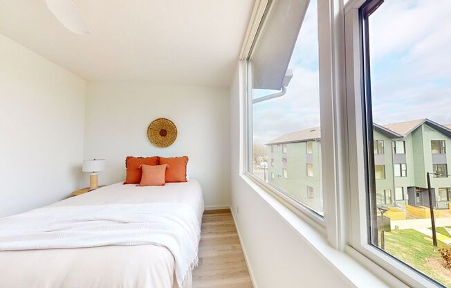 1 bed, 1 bath, $800, Unit Unit 7 Suite E - 226 N Dillard St
