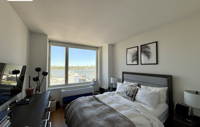 1 bed, 1 bath, $4,760, Unit 1812