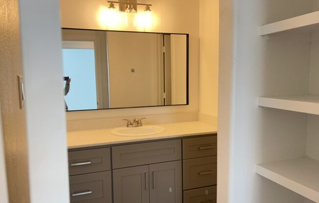 1 bed, 1 bath, 793 sqft, $1,150, Unit 269