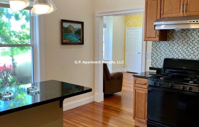 16 LYNDE ST