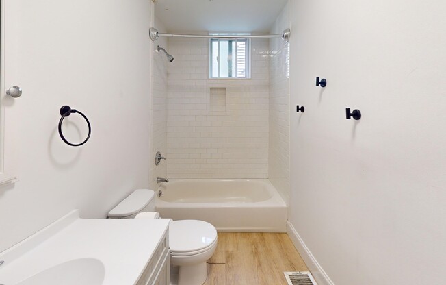 2 beds, 1.5 baths, 1,200 sqft, $2,950, Unit 1