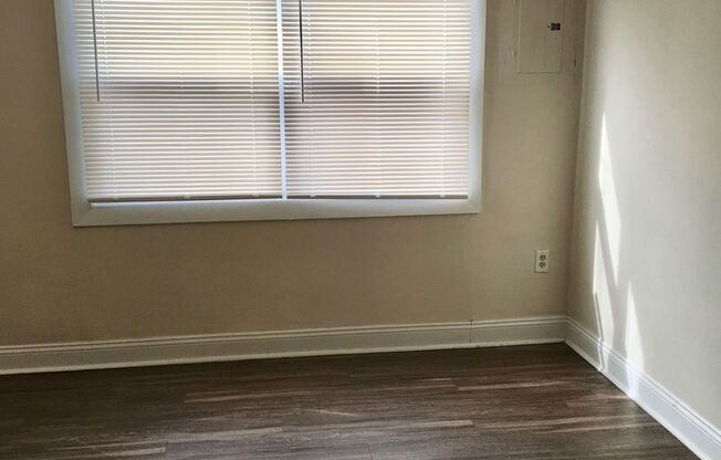 Charming 3 Bedroom/1 Bathroom Townhome in Dundalk, MD!