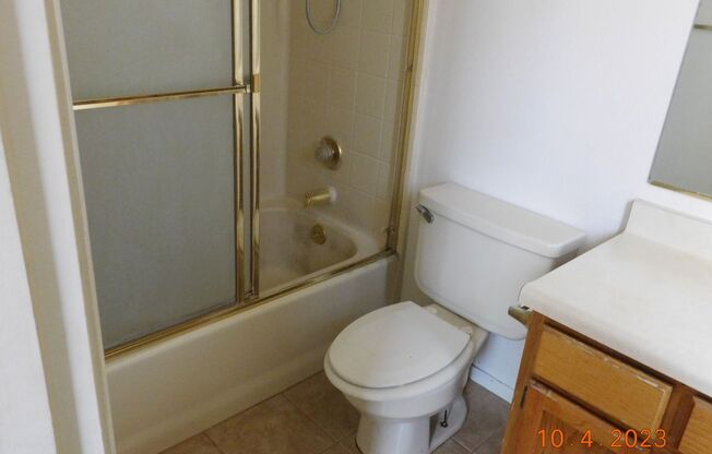 3 beds, 2 baths, $1,500