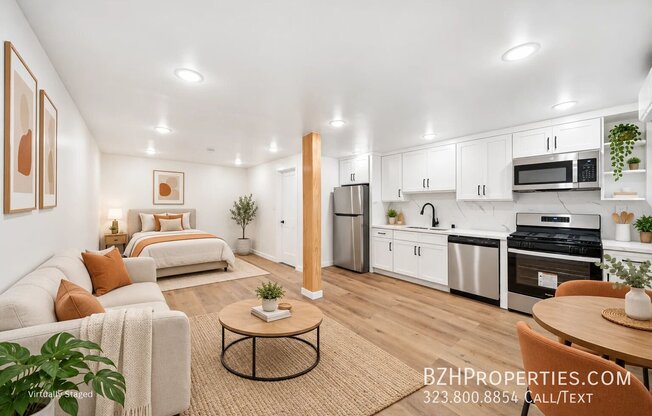 1027 1/2 N GARDNER ST
