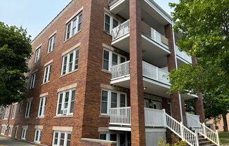 328-330 W Marion St