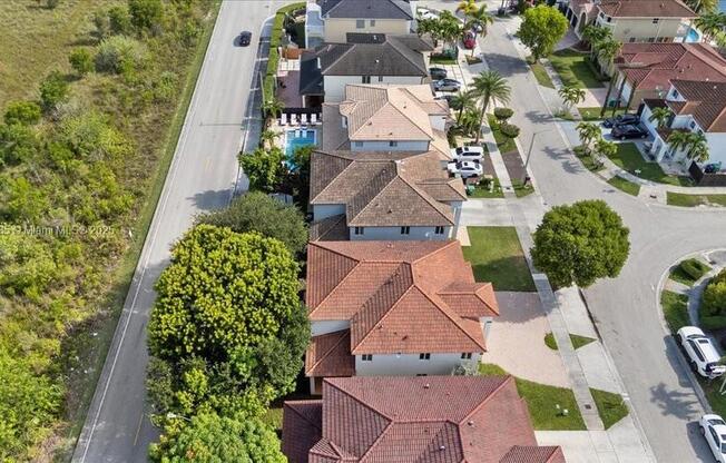 5776 SW 166 CT