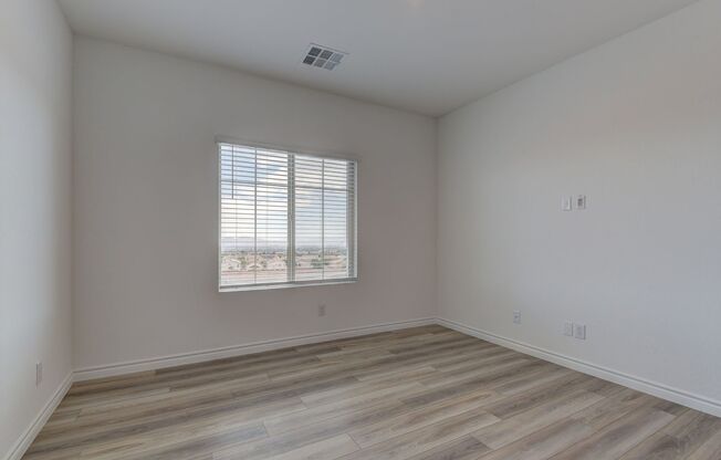 3 beds, 3 baths, $2,710