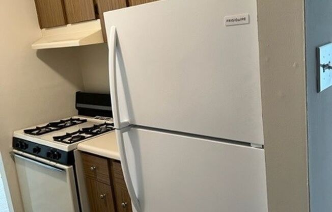 1 bed, 1 bath, 740 sqft, $1,395, Unit 00 - A- 8