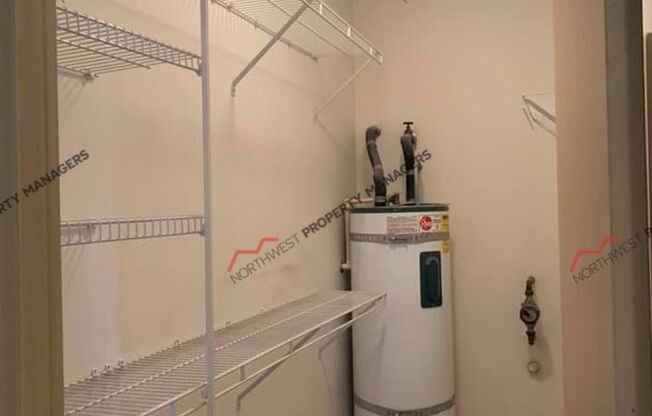 1 bed, 1 bath, 511 sqft, $1,195, Unit A208