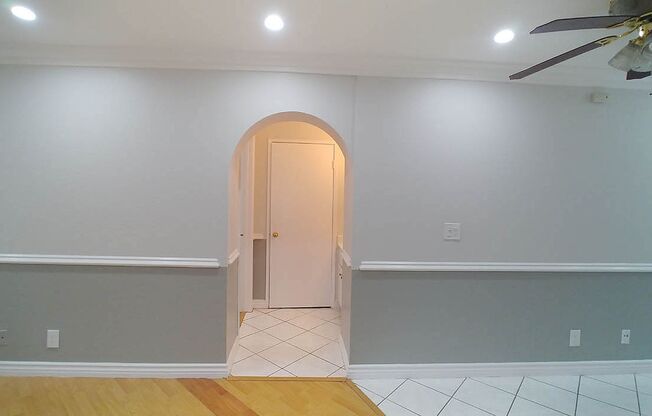 2 beds, 2 baths, 910 sqft, $2,795, Unit 401