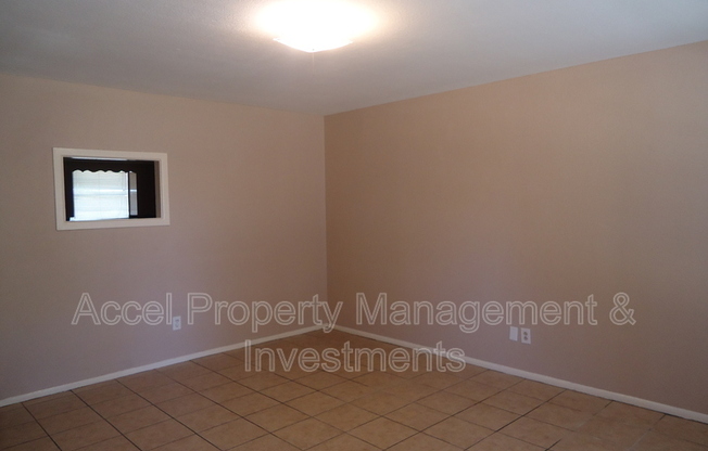 2401 GUMWOOD AVE