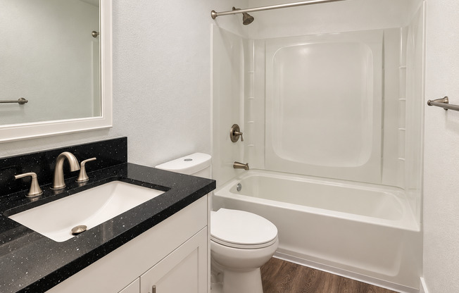 1 bed, 1 bath, 430 sqft, $2,295, Unit 10