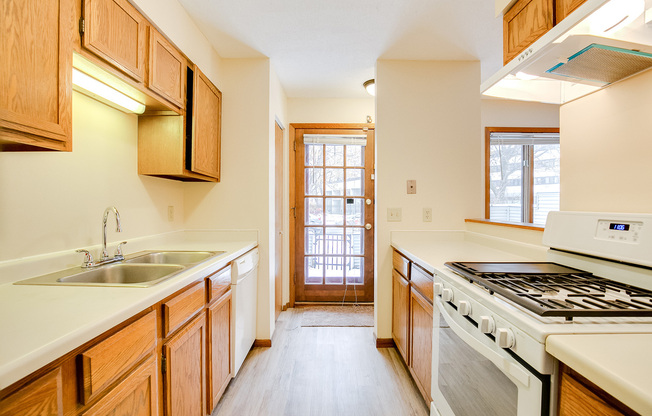 Gorgeous Three Bedroom Available 8/5/25!
